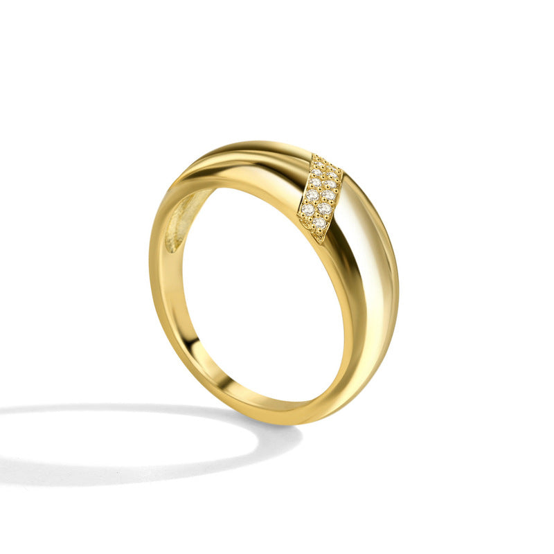 CAMILLA -Shiny Croissant Ring for Women