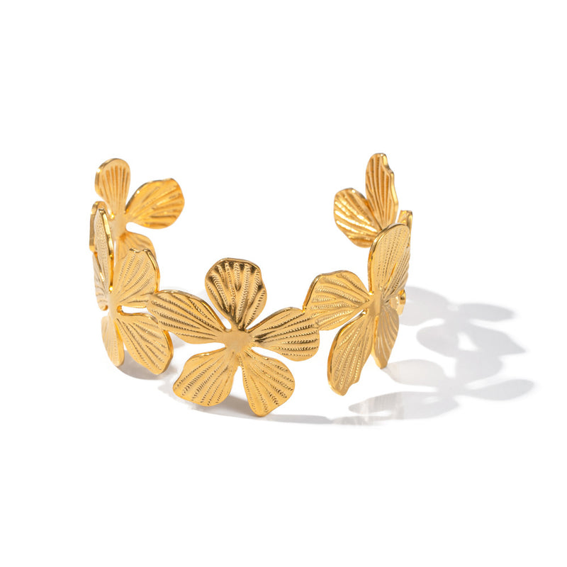 Donna  -style flower open bracelets